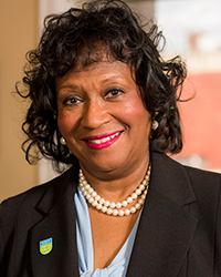 DCo-Deborah-Craig-Ray-250